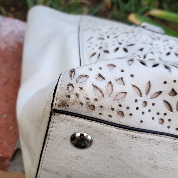 Coach Taylor Eyelet Large Tote/Great Spring-Summer Bag! - Picture 6 of 10